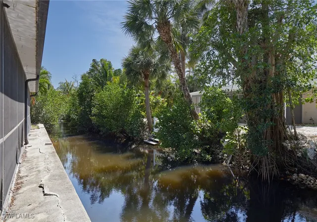 Photo 2 of Sale Pending at 27620 Riverdale Ln, Bonita Springs, FL 34134 | MLS# 225034632 | Listing updated on 2026-08-03