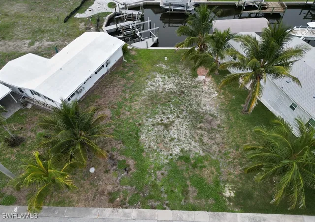 5th image of 11271 Azalea Ln, Fort Myers Beach, FL 33931 | MLS# 225052170