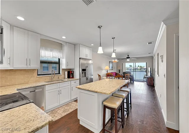 3rd image of 131 Sw 47Th Ter, Cape Coral, FL 33914