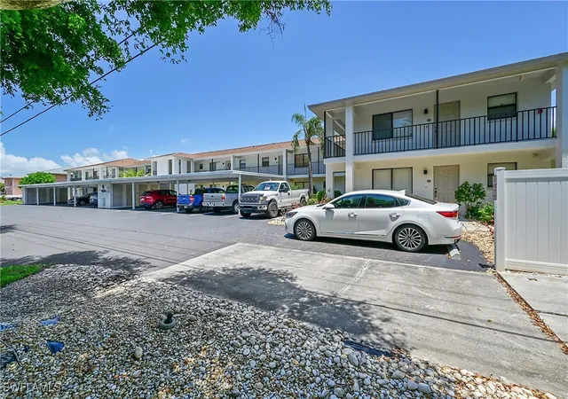 50th image of 131 Sw 47th Ter #201, Cape Coral, FL 33914 | MLS# 225049116