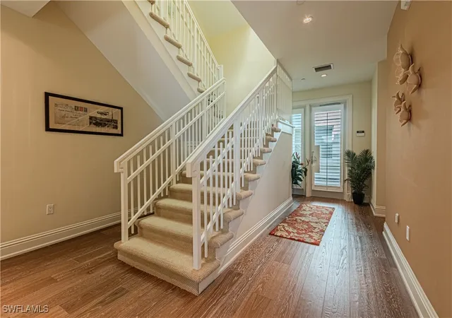 Listing Photo 2 - Condo for sale in building located at 1001 10Th Ave S, Naples, FL 34102 - Unit #211