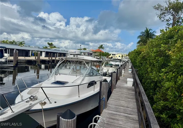 Photo 4 of House for sale at 1500 5Th Ave S, Naples, FL 34102 | MLS# 225054463 | Listing updated on 2026-06-28