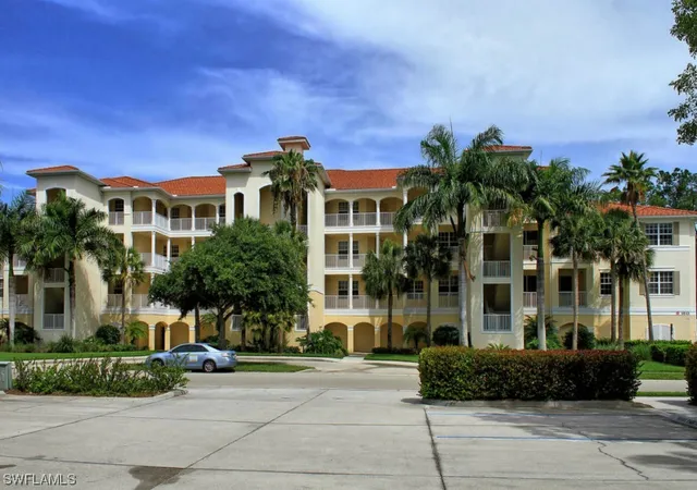 Condominium at 4843 Hampshire Ct #303, Naples, FL 34112 | MLS# 214066270 | | Sold on 2015-05-14