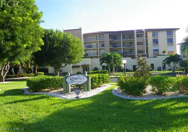 Condominium at 4013 Se 20Th Pl #501, Cape Coral, FL 33904 | MLS# 201327912 | | Sold on 2014-02-03