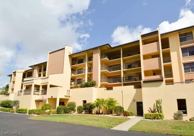 Condominium at 4013 Se 20Th Pl #406, Cape Coral, FL 33904 | MLS# 216019680 | | Sold on 2017-04-13