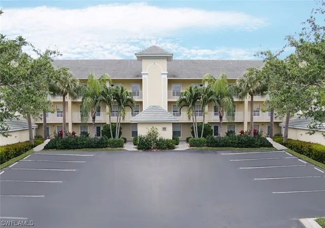 Condominium at 15495 Cedarwood Ln #9-206, Naples, FL 34110 | MLS# 217069140 |  | Sold on 2018-03-29