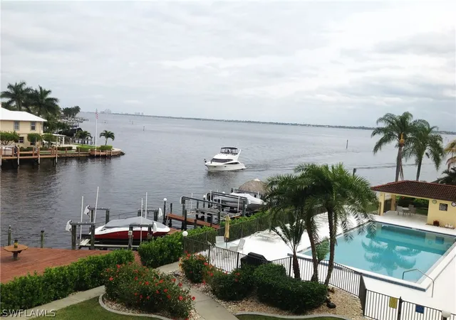 Condominium at 4013 Se 20Th Pl #303, Cape Coral, FL 33904 | MLS# 216018960 | | Sold on 2016-10-18