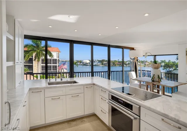 Condominium at 2900 Gulf Shore Blvd N #316, Naples, FL 34103 | MLS# 219002339 | | Sold on 2020-06-05