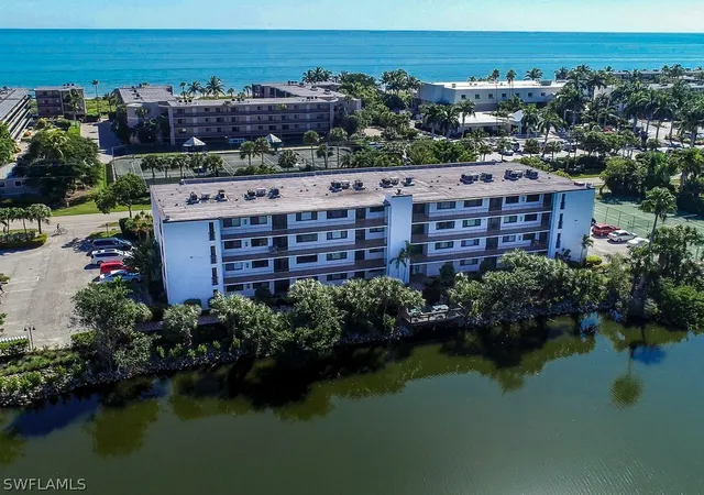 Condominium at 1440 Middle Gulf Dr #4E, Sanibel, FL 33957 | MLS# 220035554 | | Sold on 2020-10-07