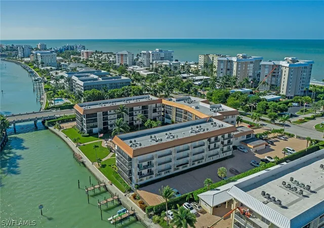 Condominium at 2900 Gulf Shore Blvd N #105, Naples, FL 34103 | MLS# 223003135 | | Sold on 2023-02-28