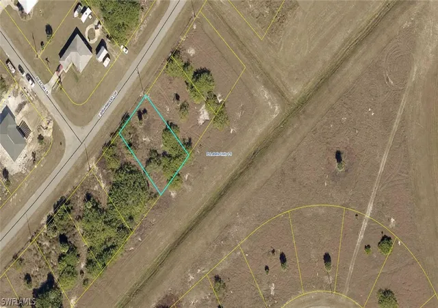 5th image of 3049 E Briarwood Cir, Labelle, FL 33935 | MLS# 221065335
