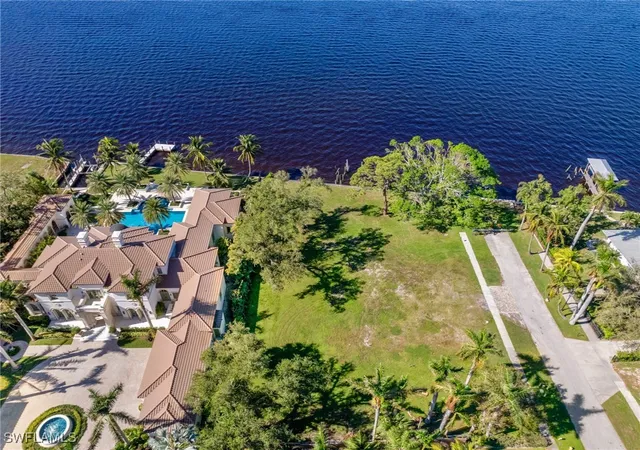Land for sale at 1212 Coconut Dr, Fort Myers, FL 33901 | MLS# 224093868