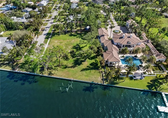 Photo 1 of Land for sale at 1212 Coconut Dr, Fort Myers, FL 33901 | MLS# 224093868 | Listing updated on 2026-07-28