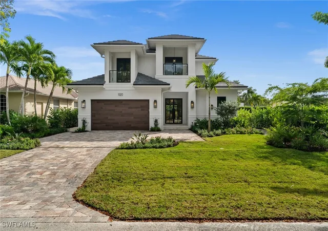 4th image of 1120 10Th Ave N, Naples, FL 34102 | MLS# 224101968