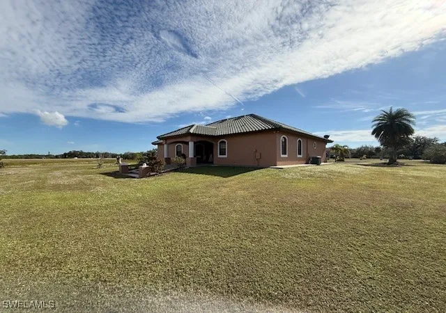 5th image of 4007 Oak Haven Dr, Labelle, FL 33935 | MLS# 224103549