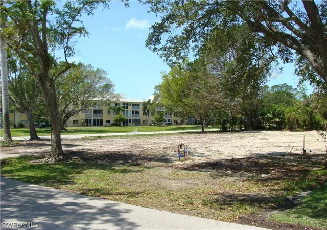 Photo 3 of Land for sale at 695 Broad Ave S, Naples, FL 34102 | MLS# 223033649 | Listing updated on 2026-01-11