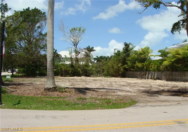 Photo 3 of Land for sale at 695 Broad Ave S, Naples, FL 34102 | MLS# 223033649 | Listing updated on 2026-01-11