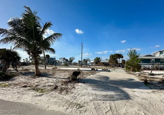 5th image of 111 Hibiscus Dr, Fort Myers Beach, FL 33931 | MLS# 224103116