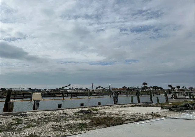 Photo 4 of Land for sale at 829 Oak St, Fort Myers Beach, FL 33931 | MLS# 225022295 | Listing updated on 2026-06-01
