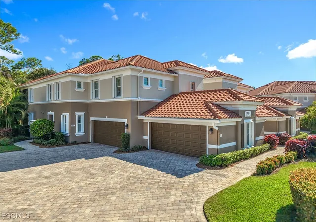 3rd image of 12913 New Market St, Fort Myers, FL 33913