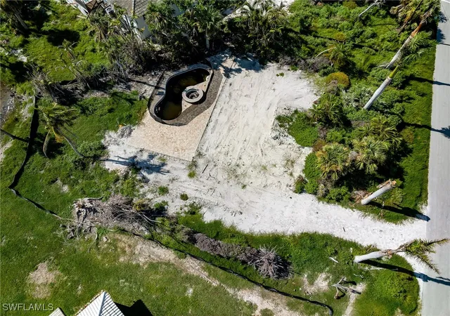 15th image of 327 Palm Lake Dr, Sanibel, FL 33957 | MLS# 225025395