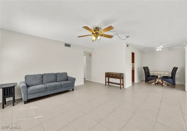 3rd image of 1400 Pompei Ln #1, Naples, FL 34103 | MLS# 225026783