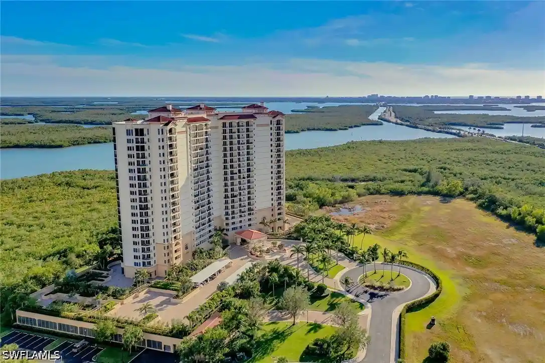 Listing Photo 2 - Condo for sale in 1050 Borghese Ln located at 1050 Borghese Ln, Naples, FL 34114 - Unit #2105