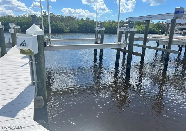 Photo 3 of House for sale at 243d Wiggins Bay Dr, Naples, FL 34110 | MLS# 224086108 | Listing updated on 2025-11-18