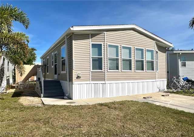 Homes for sale in Estero, FL | 4520 Split Log Ln E, Estero, FL 33928 | MLS# 225031888