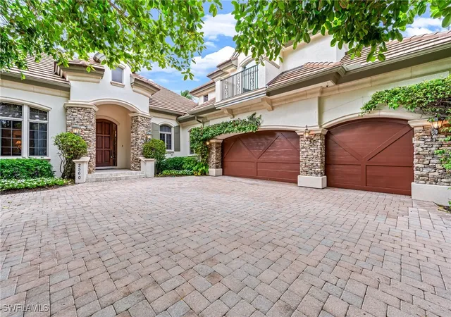 2nd image of 2560 W Half Moon Walk, Naples, FL 34102 | MLS# 224090608