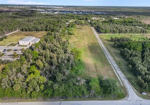 Photo 2 of Manufactured home for sale at 321 Brandy Ln, Naples, FL 34114 | MLS# 225017132 | Listing updated on 2026-08-01