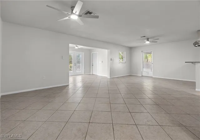 5th image of 8925 Dorchester St, Fort Myers, FL 33907 | MLS# 225024065