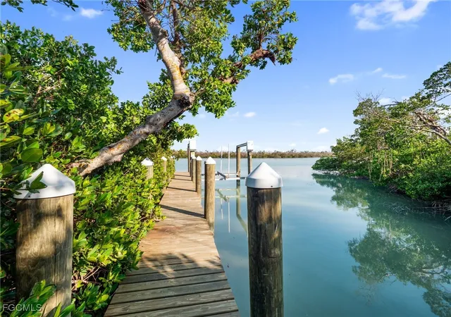 Photo 3 of Single family home for sale at 16543 Captiva Dr, Captiva, FL 33924 | MLS# 225029219 | Listing updated on 2026-08-31