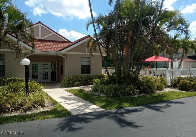 Photo 4 of Condo for sale at (Undisclosed), Fort Myers, FL 33919 | MLS# 225030682 | Listing updated on 2026-06-11