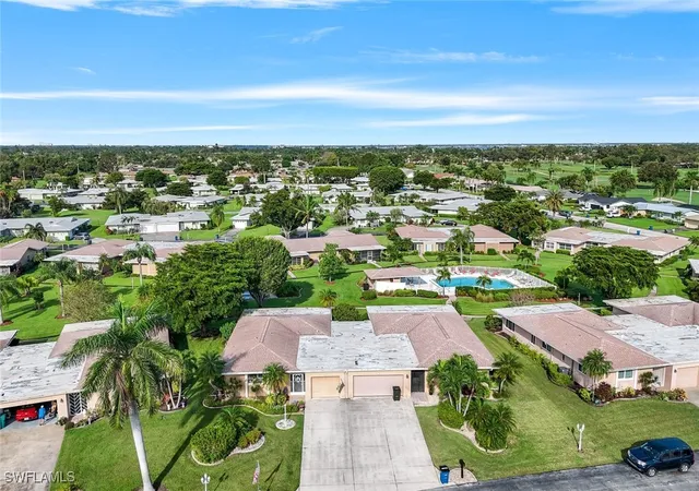 Photo 3 of Townhouse for sale at 5564 Williamson Way, Fort Myers, FL 33919 | MLS# 224079626 | Listing updated on 2026-07-31