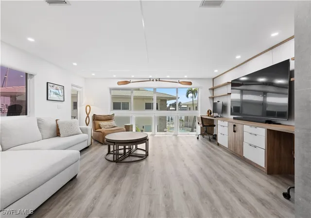 Photo 2 of Condo for sale at 2500 Gulf Shore Blvd N #N7, Naples, FL 34103 | MLS# 225029873 | Listing updated on 2026-08-31