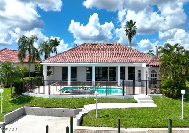 40th image of 2000 Sw 44th Ter, Cape Coral, FL 33914 | MLS# 224087701