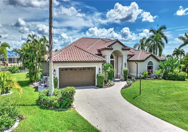 4th image of 2000 Sw 44Th Ter, Cape Coral, FL 33914 | MLS# 224087701