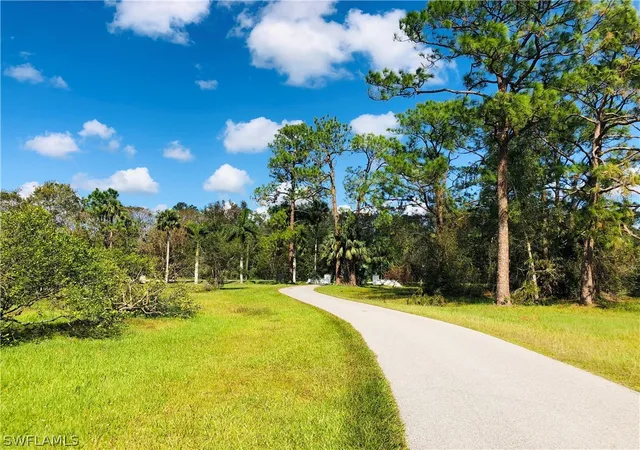 1st image of 17280 Brenfield Ln, Alva, FL 33920 | MLS# 222075707