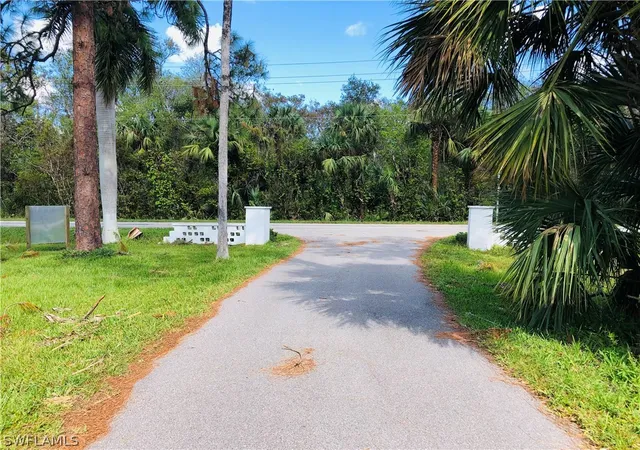 2nd image of 17280 Brenfield Ln, Alva, FL 33920 | MLS# 222075707