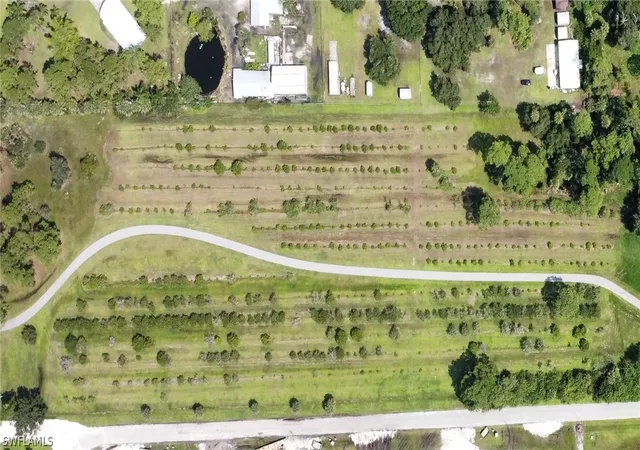 5th image of 17280 Brenfield Ln, Alva, FL 33920 | MLS# 222075707