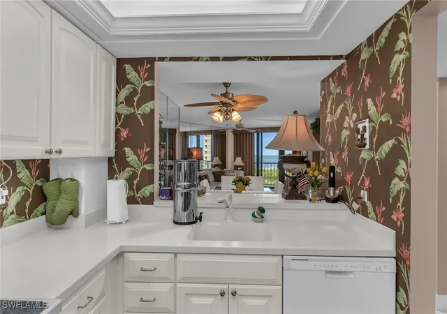 5th image of 320 Seaview Ct #1201, Marco Island, FL 34145 | MLS# 225035144