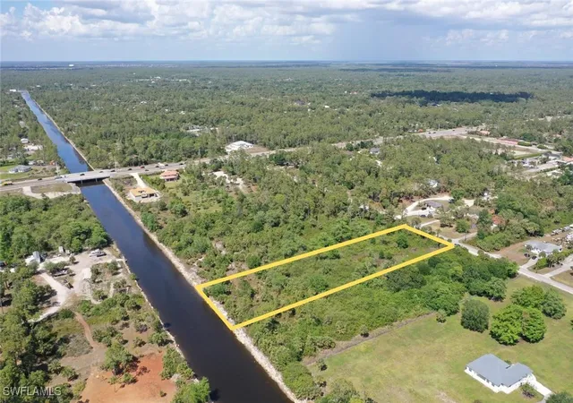 3rd image of 10Th St Se, Naples, FL 34117 | MLS# 225028371