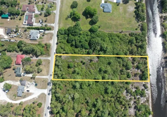5th image of 10Th St Se, Naples, FL 34117 | MLS# 225028371