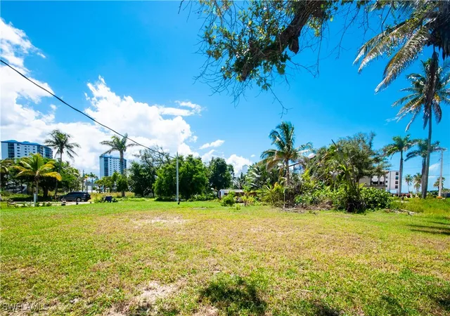 5th image of 119 Sabal Dr, Fort Myers Beach, FL 33931 | MLS# 225023107