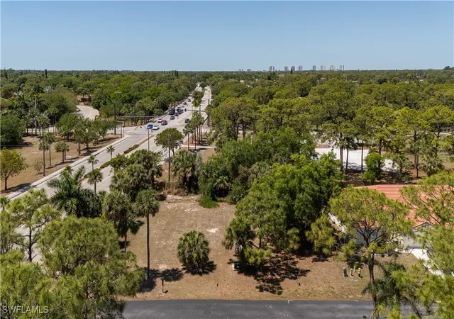 Photo 4 of Sale Pending at 26979 Croise Dr, Bonita Springs, FL 34135 | MLS# 225037564 | Listing updated on 2026-07-15