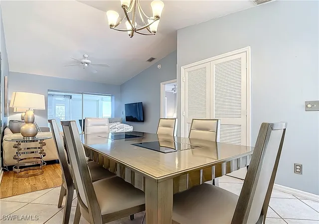 Listing Photo 5 - Condo for sale in building located at 1025 Mainsail Dr, Naples, FL 34114 - Unit #215
