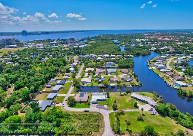 49th image of 1230 Betmar Blvd, North Fort Myers, FL 33903 | MLS# 225034357