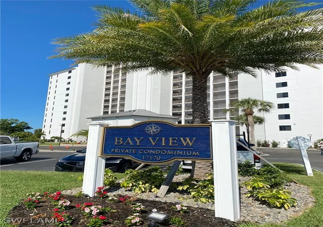 2nd image of 17170 Harbour Pt Dr, Fort Myers, FL 33908