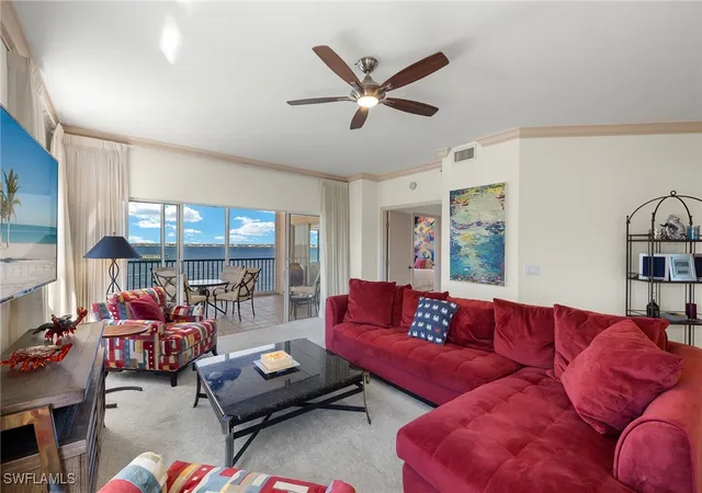 3rd image of 14811 Laguna Dr, Fort Myers, FL 33908